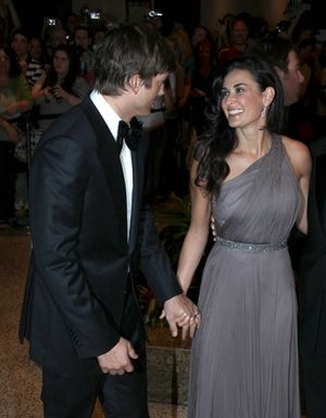 Ashton Kutcher & Demi Moore @ BroadwayWorld Ashton Kutcher & Demi Moore Photo