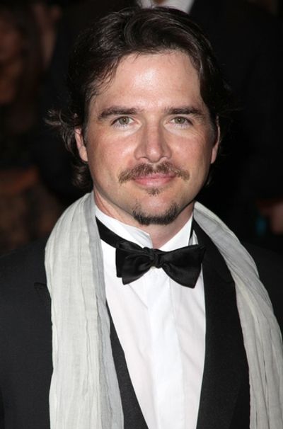 Matthew Settle Photo