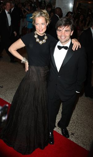 Alexandra Wentworth & George Stephanopoulous @ BroadwayWorld Alexandra Wentworth & George Stephanopoulous Photo