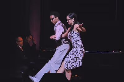 Performer and Melinda Sullivan Photo