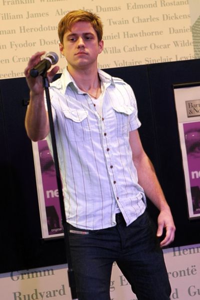 Aaron Tveit Photo