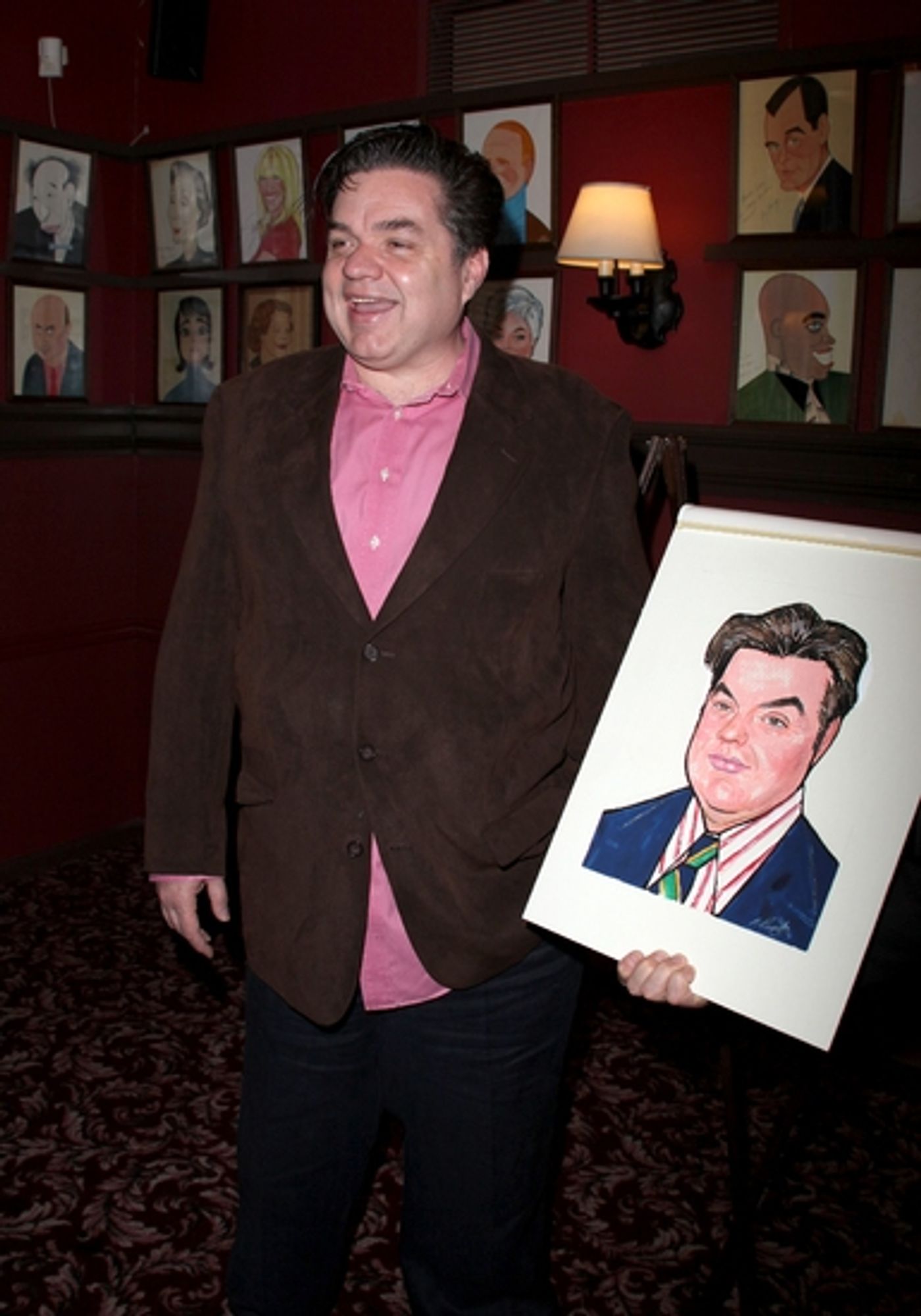 Photo Coverage: 'GUYS and DOLLS' Stars Lauren Graham and Oliver Platt Join the Sardi's 'Wall of Fame'  Image