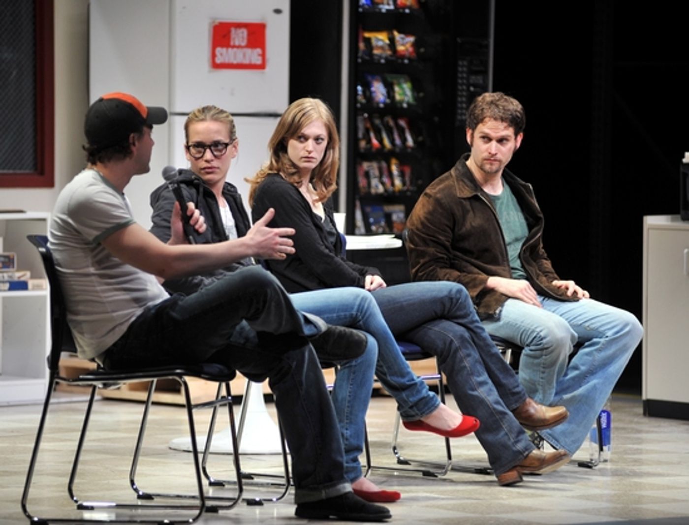 Photo Coverage: Paul Rudd Hosts 'reasons to be pretty' Talkback  Image