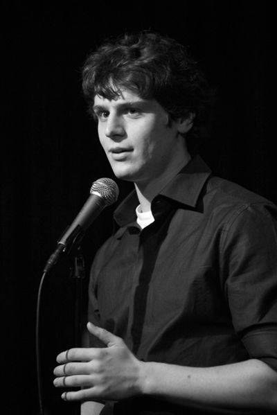Jonathan Groff Photo