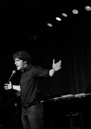 Jonathan Groff Photo