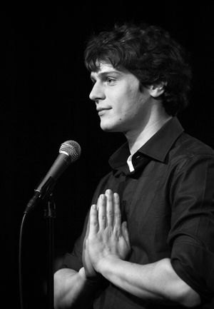 Jonathan Groff Photo