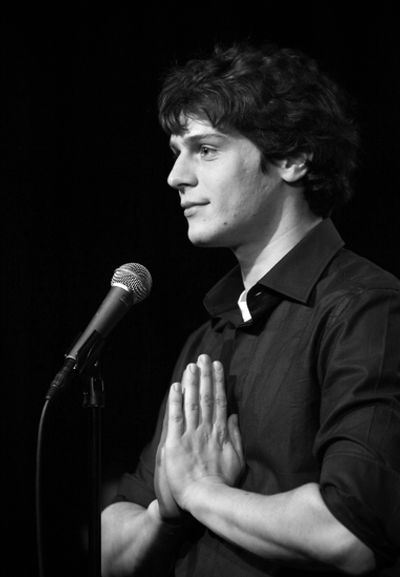 Jonathan Groff Photo