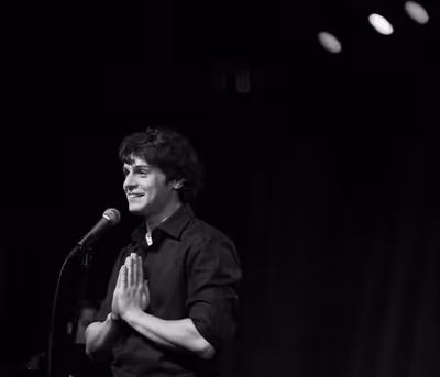 Jonathan Groff Photo
