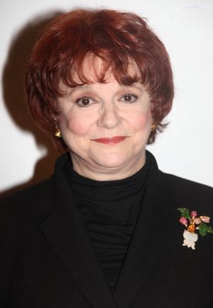 Carole Shelly Photo