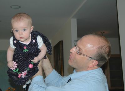 Ellie Felice Seegmiller and her Dad Travis Seegmiller have come to watch her mom sing Photo