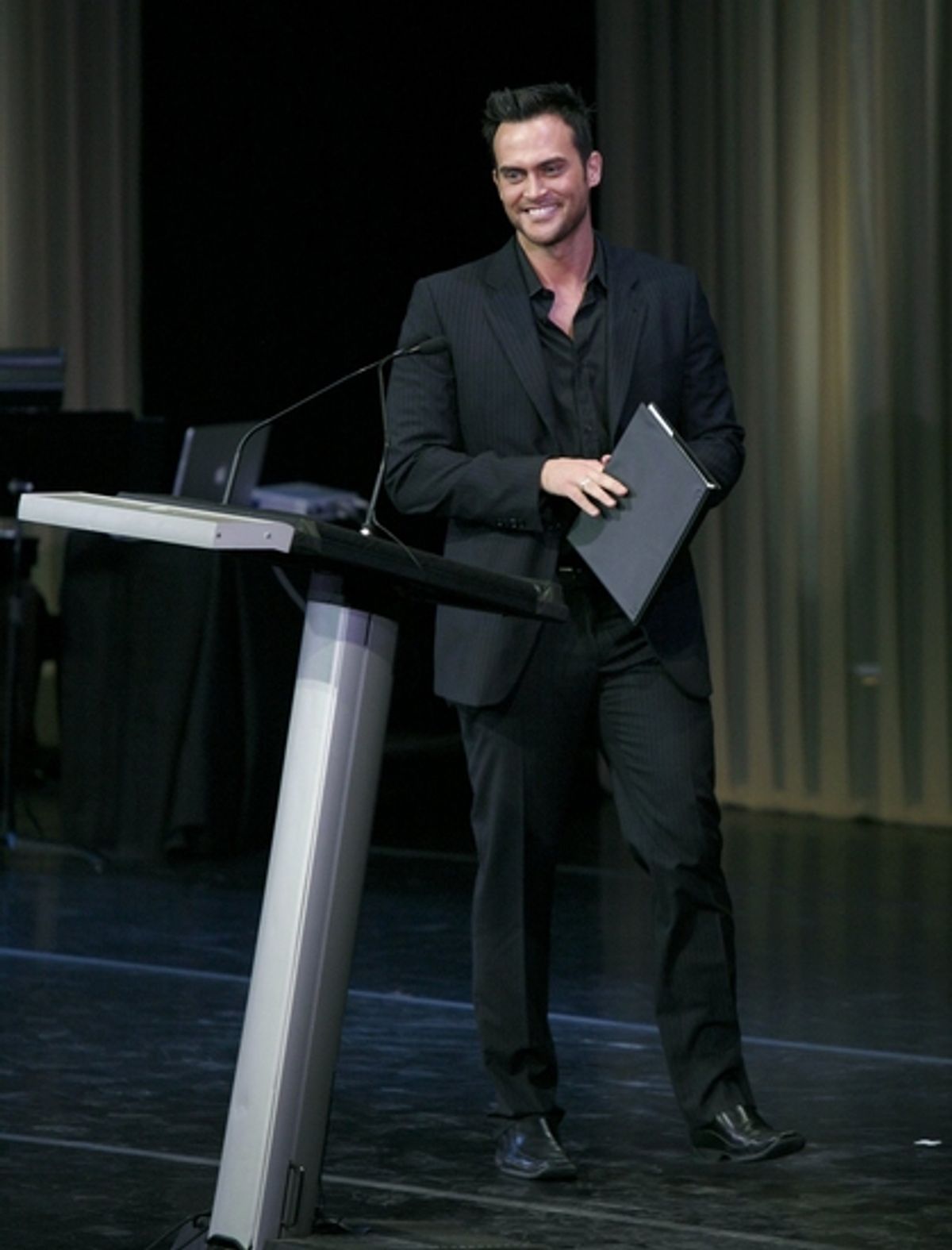 Cheyenne Jackson at 2009 Drama Desk Awards - Part 1