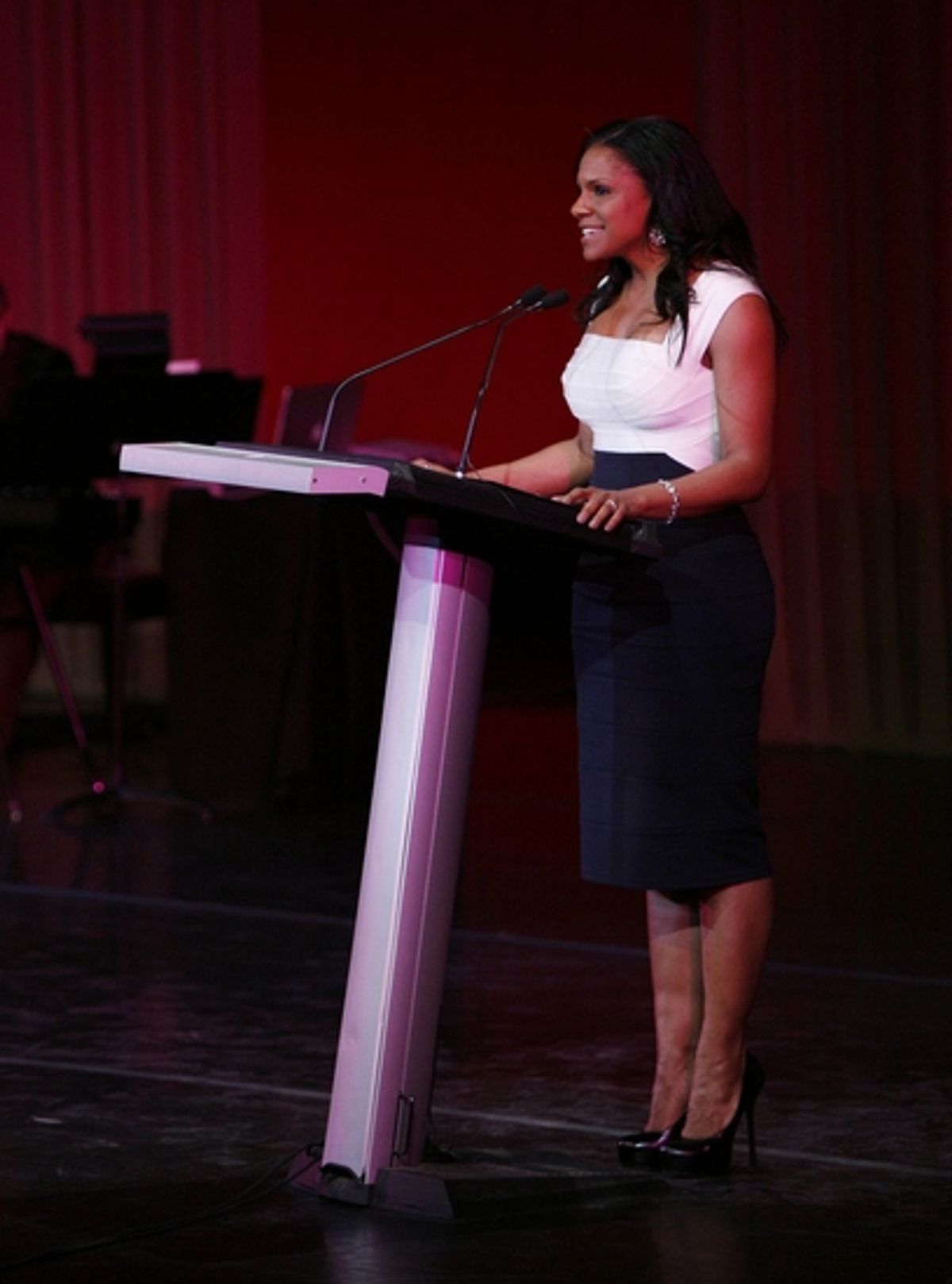 Audra McDonald at 2009 Drama Desk Awards - Presentation 2