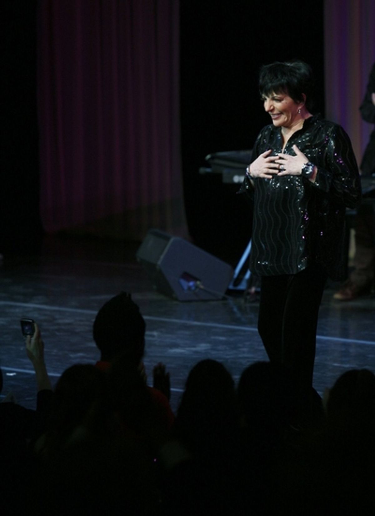 Liza Minnelli at 2009 Drama Desk Awards - Presentation 2