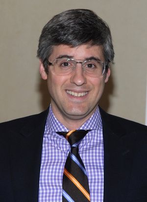 Mo Rocca Photo