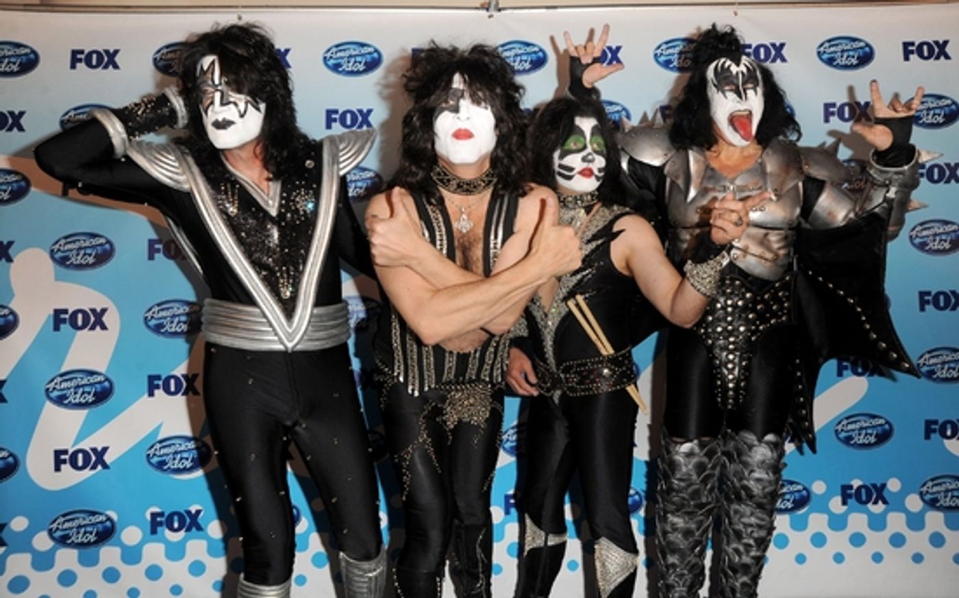Photo Coverage: AMERICAN IDOL Season 8 Grand Finale - Arrivals and Press Room!  Image