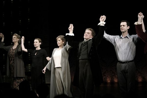 Susan Kellermann, Samantha Mathis, Jane Fonda, Zach Grenier and Colin Hanks Photo