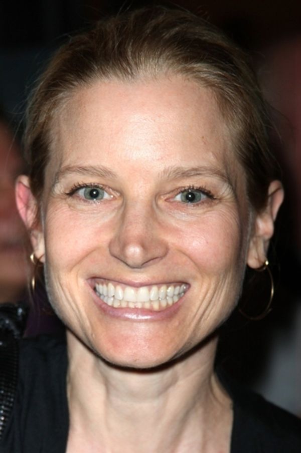 Bridget Fonda Photo