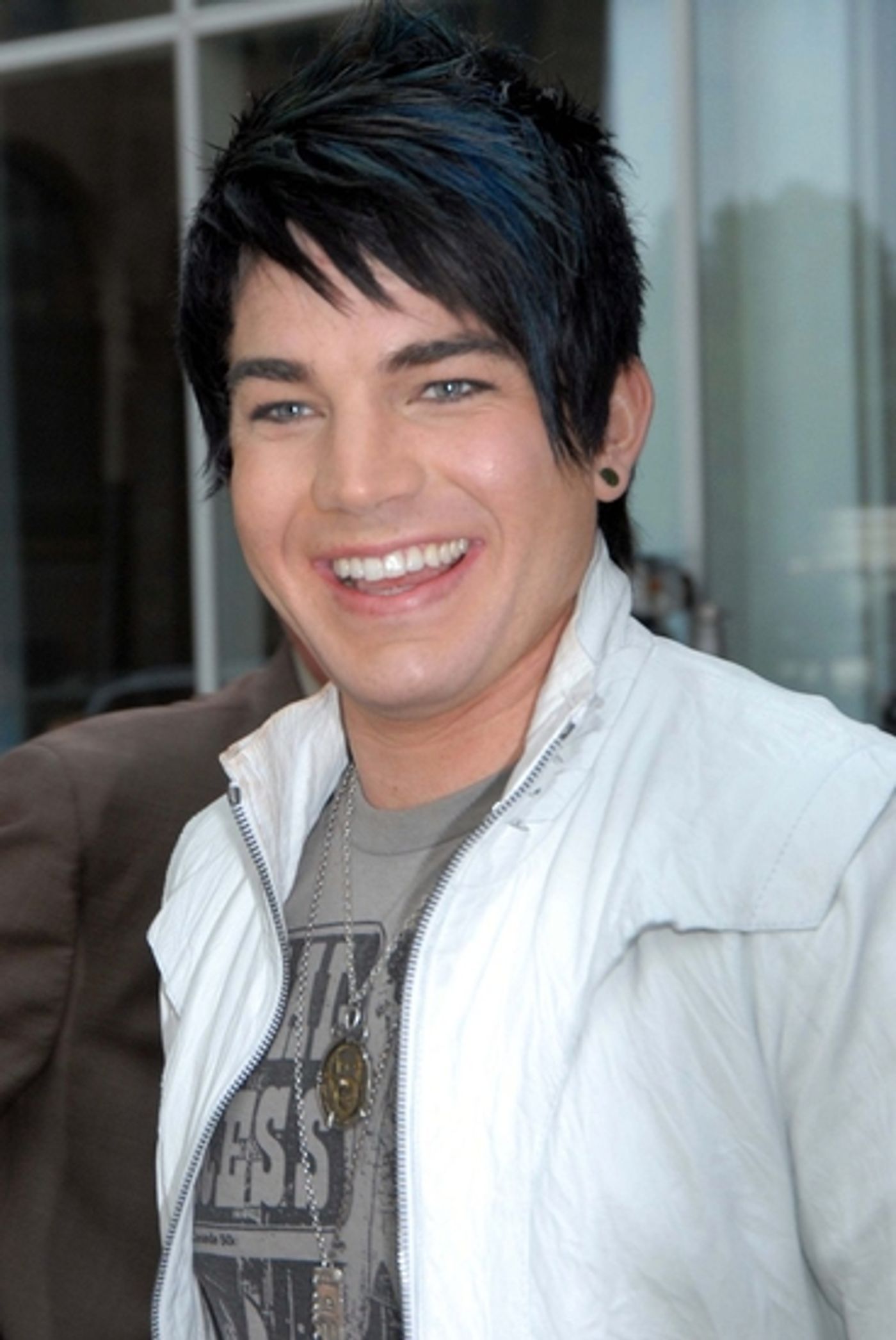 Photo Flash: 'IDOL' Star Adam Lambert Visits CBS's Early Show Photo Flash: 'IDOL' Star Adam Lambert Visits CBS's Early Show Image