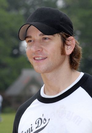 Andy Karl @ BroadwayWorld Andy Karl Photo