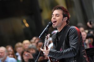 Kris Allen @ BroadwayWorld Kris Allen Photo