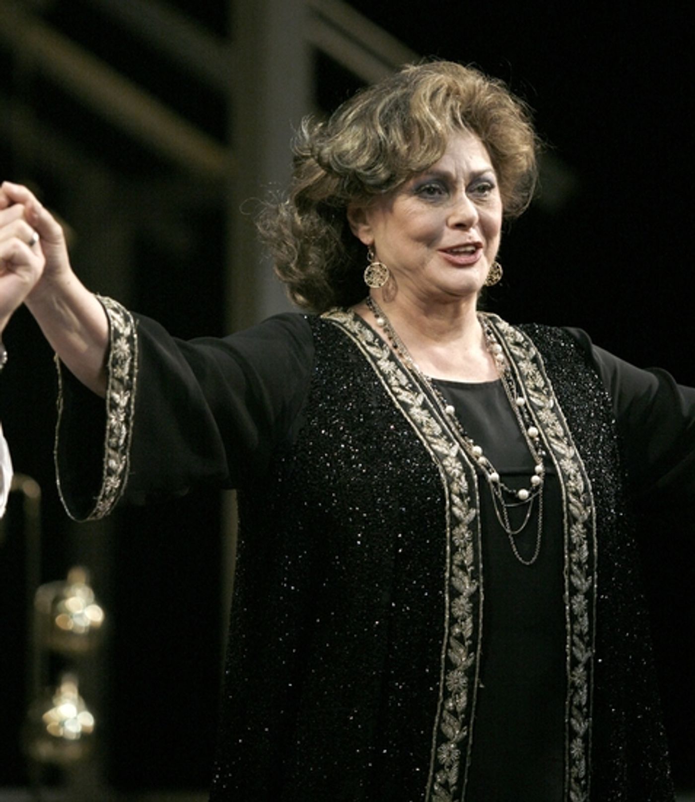 Photo Coverage: Broadway's New 'Violet' Phylicia Rashad Takes Her Bow In AUGUST: OSAGE COUNTY  Image