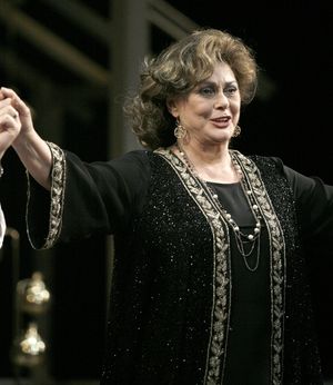 Elizabeth Ashley Photo