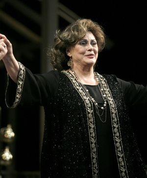 Elizabeth Ashley Photo