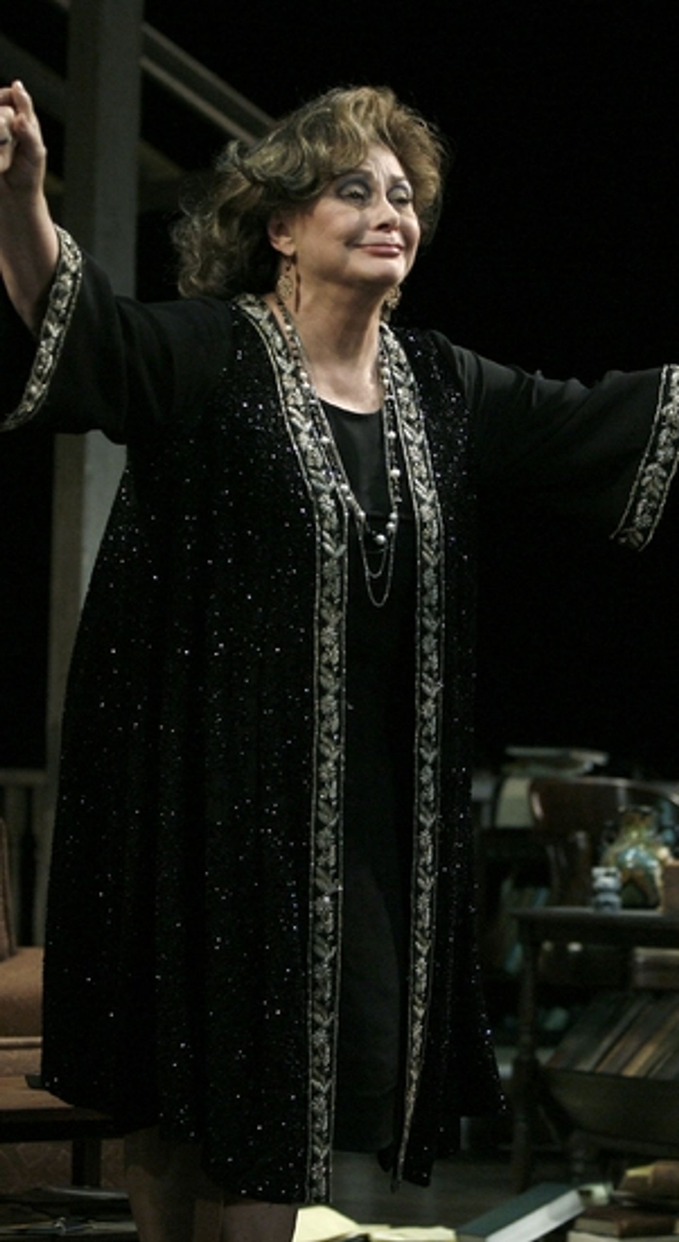 Photo Coverage: Broadway's New 'Violet' Phylicia Rashad Takes Her Bow In AUGUST: OSAGE COUNTY  Image