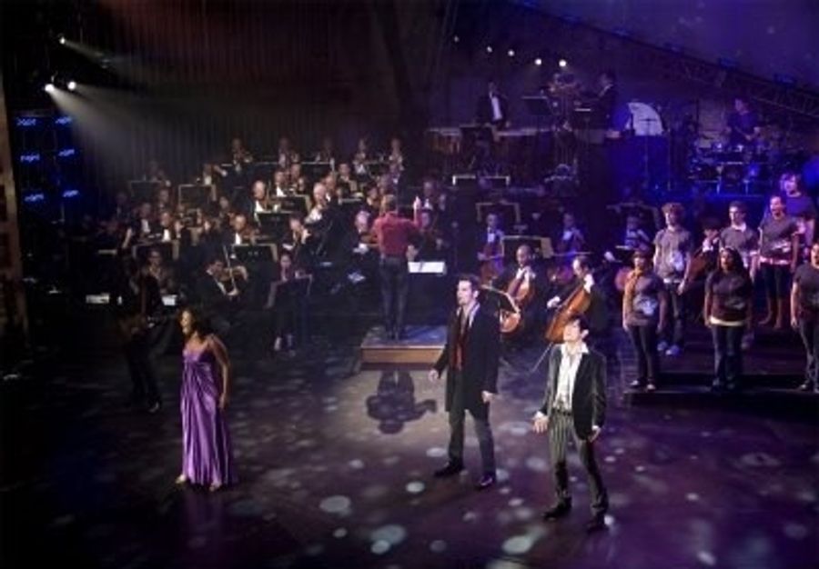 Photo Flash: HANDEL'S MESSIAH ROCKS Image