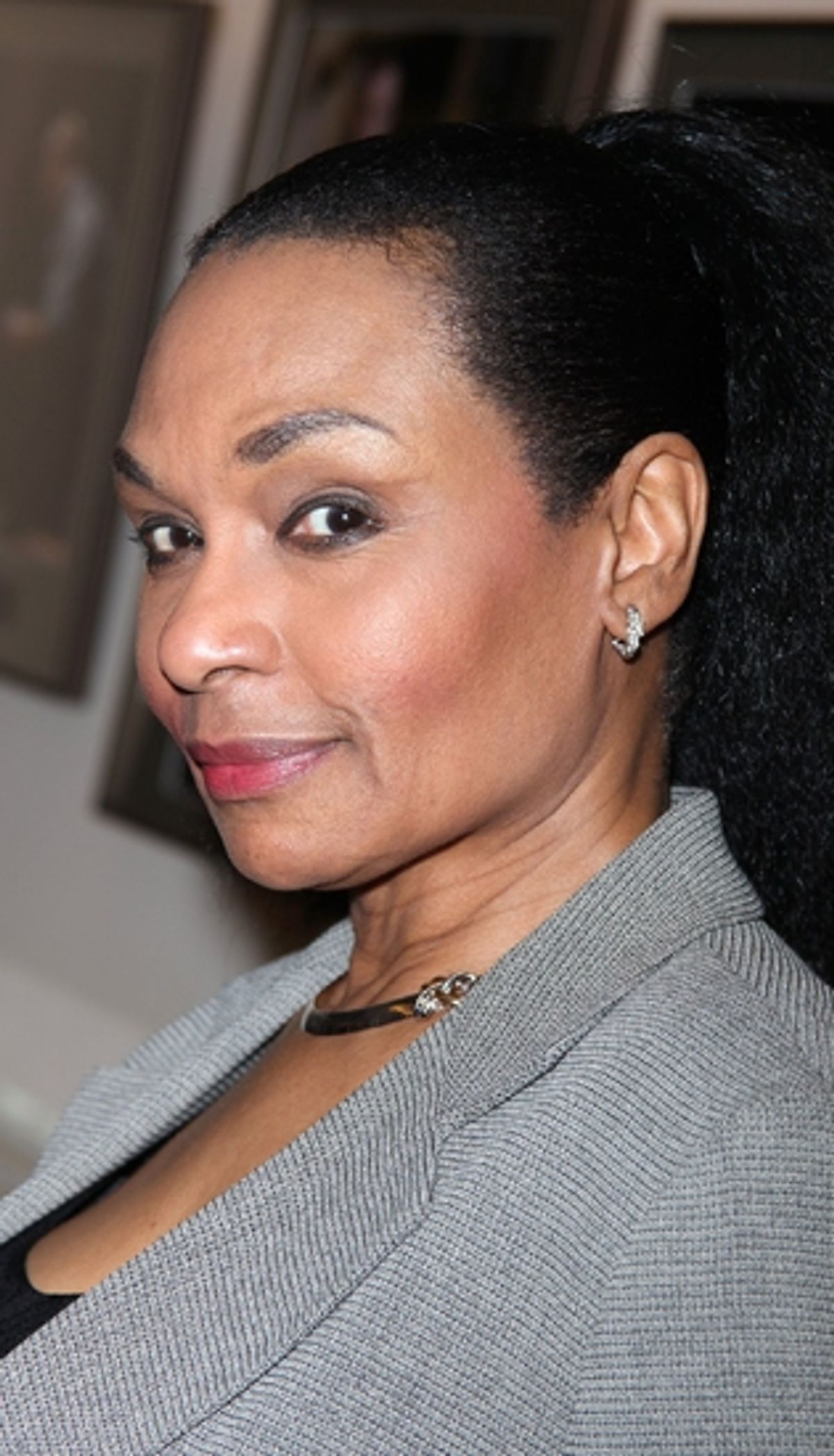 Vivian Reed at  65th Annual Theatre World Awards - Backstage: The Ladies