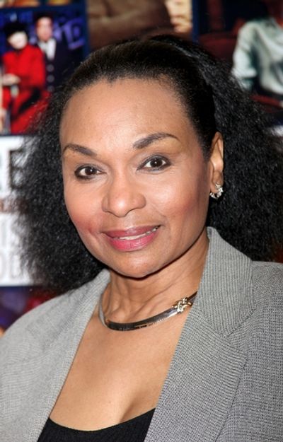 Vivian Reed Photo