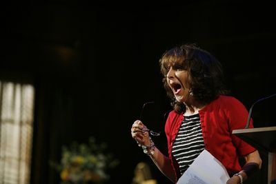 AndRea Martin  Photo