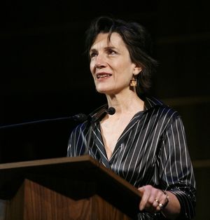 Harriet Walter @ BroadwayWorld Harriet Walter Photo