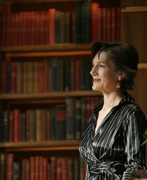 Harriet Walter @ BroadwayWorld Harriet Walter Photo