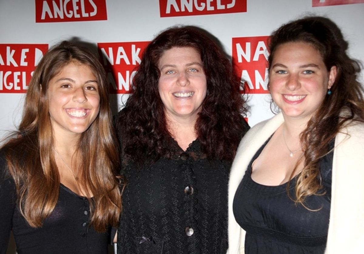 Sheryl Kaller with her daugthers at 