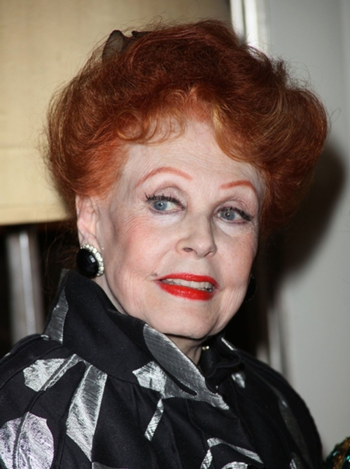 Photo Coverage: Debbie Reynolds Debuts 'An Evening Of Music And Comedy' At Cafe Carlyle  Image