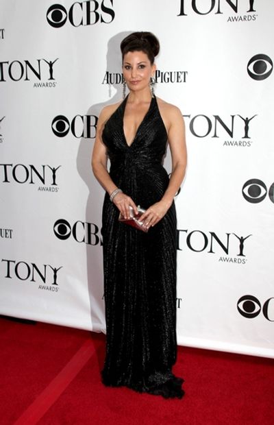 Gina Gershon Photo
