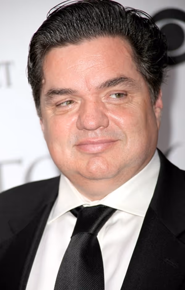 Oliver Platt Photo