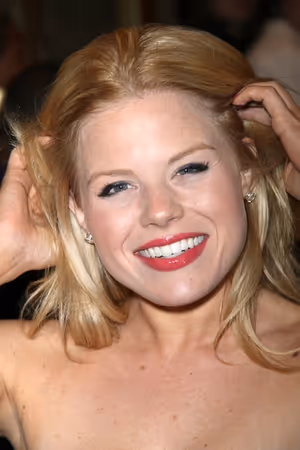 Megan Hilty @ BroadwayWorld Megan Hilty Photo