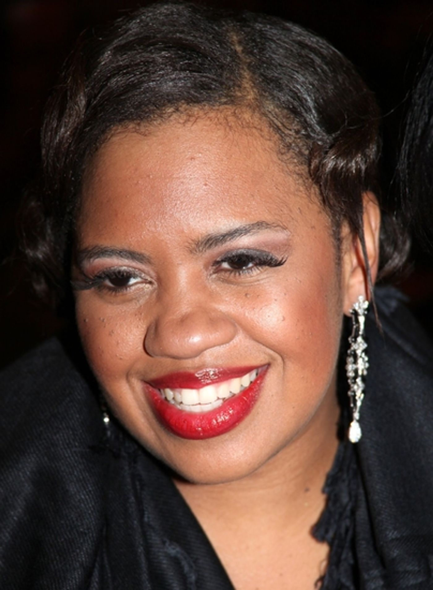 Photo Coverage: CHICAGO Welcomes Chandra Wilson - Arrivals and Stage Door Fun!  Image