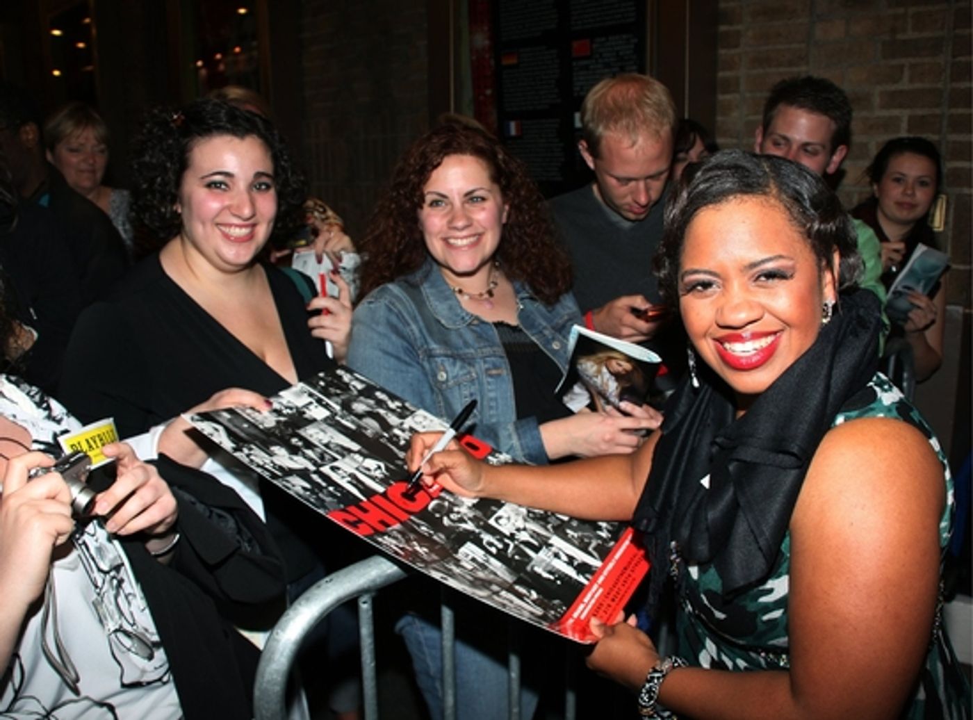 Photo Coverage: CHICAGO Welcomes Chandra Wilson - Arrivals and Stage Door Fun!  Image