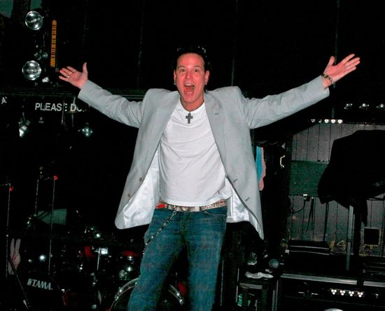 Photo Coverage: 'ROCK OF AGES' Welcomes POISON Backstage! — photo 8 of 32