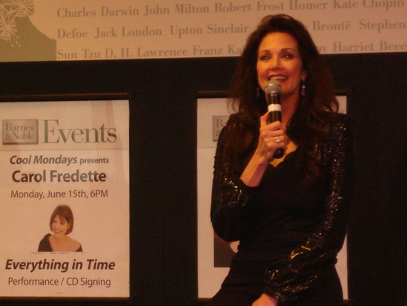 Photo Coverage: Lynda Carter Celebrates 'At Last' CD Release At Barnes & Noble Lincoln Triangle  Image
