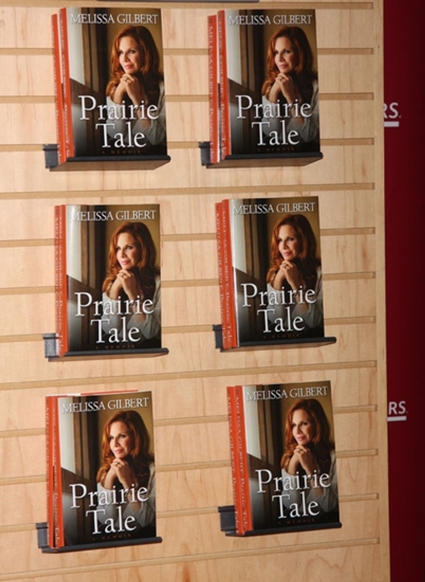 Photo Coverage: Melissa Gilbert Signs 'Prairie Tale: A Memoir' at Borders Photo Coverage: Melissa Gilbert Signs 'Prairie Tale: A Memoir' at Borders Image