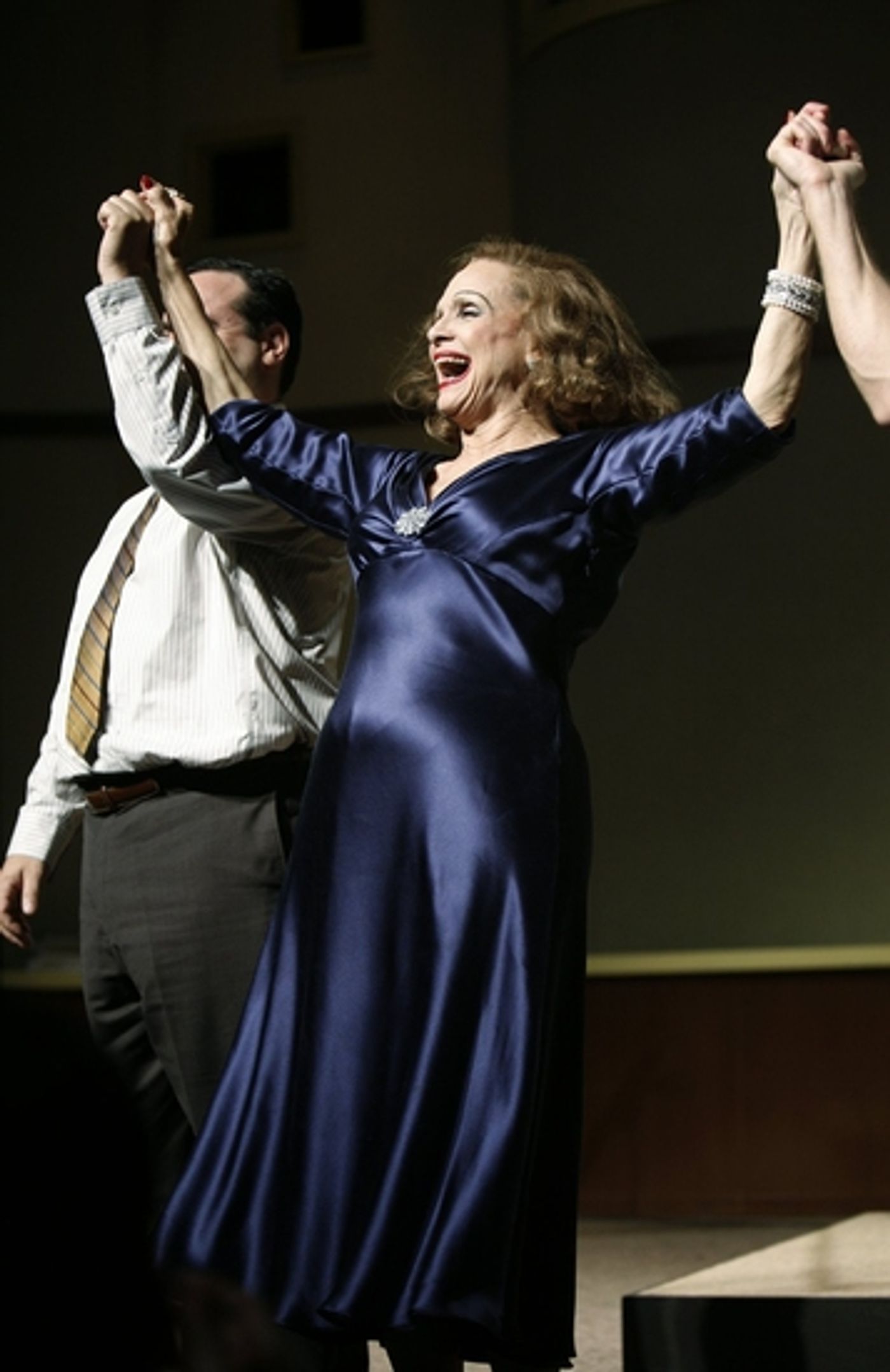 Photo Exclusive: 'LOOPED' At Arena Stage - Curtain Call  Image