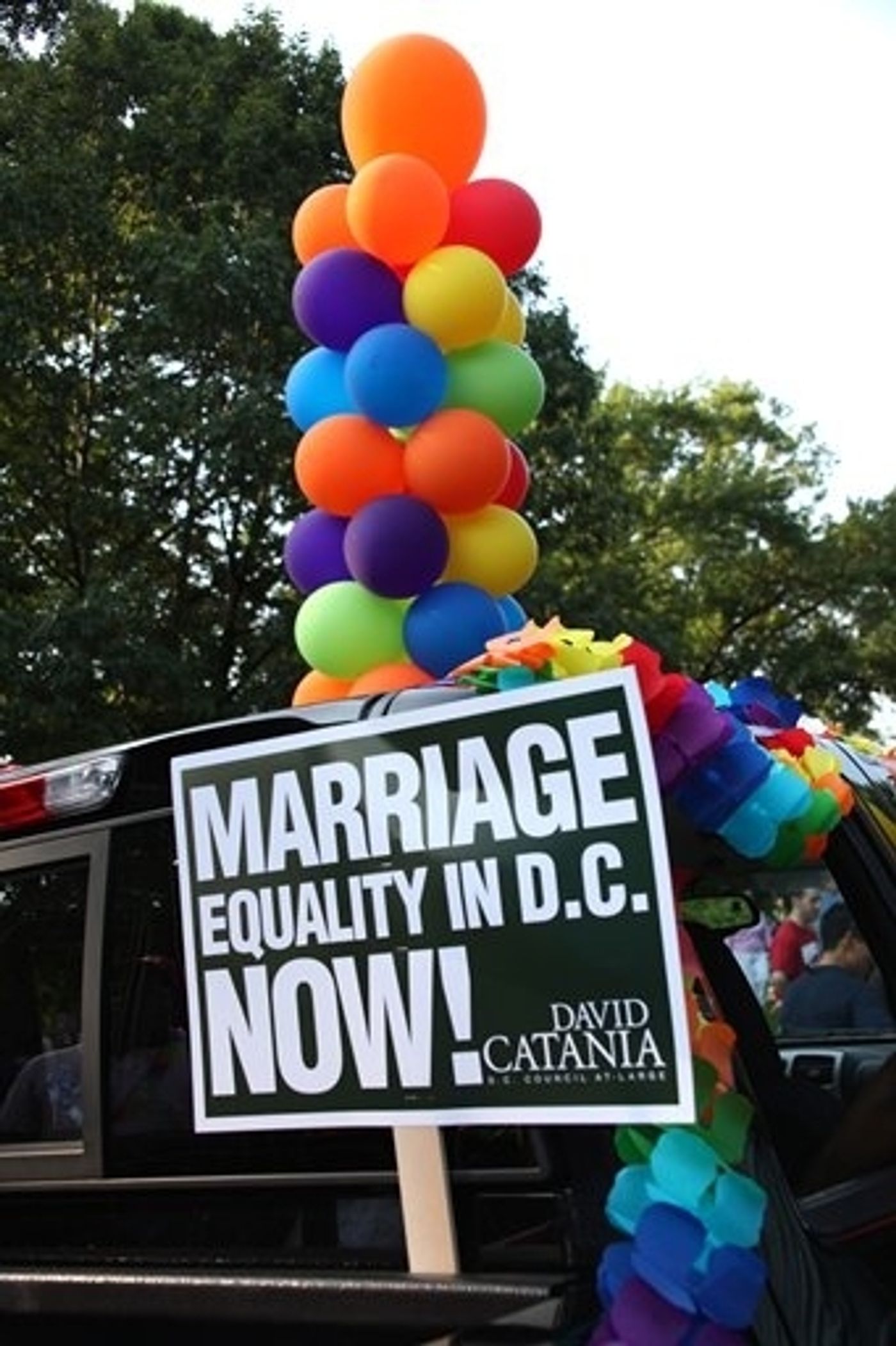 Photo Coverage: 'Looped' Star Valerie Harper At Capital Pride Parade  Image