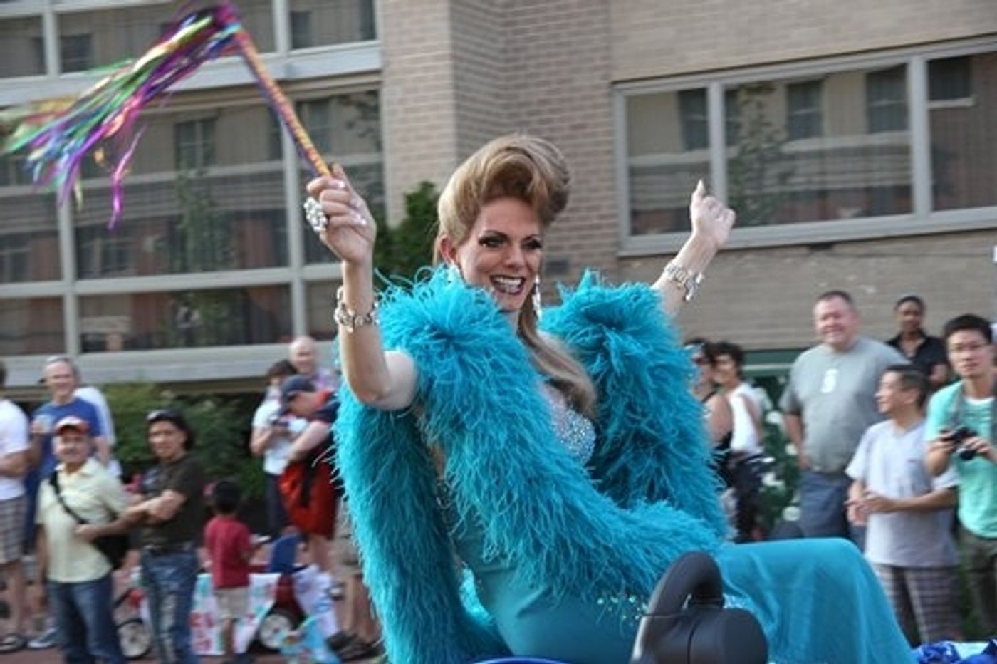 Photo Coverage: 'Looped' Star Valerie Harper At Capital Pride Parade  Image