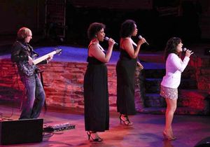 Jonny Morrow, Lindsey Rose, Jacqueline Arnold and Shoshana Bean at the Ford Amphithea Photo