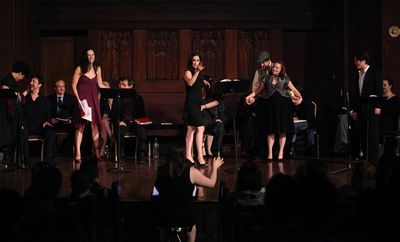 Jennifer Hallie Rosen and the cast Photo