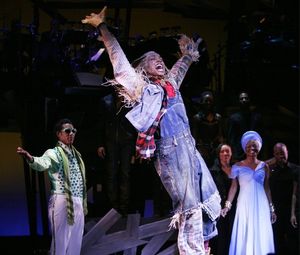 Orlando Jones, Christian Dante White and LaChanze
@ BroadwayWorld Orlando Jones, Christian Dante White and LaChanze
Photo